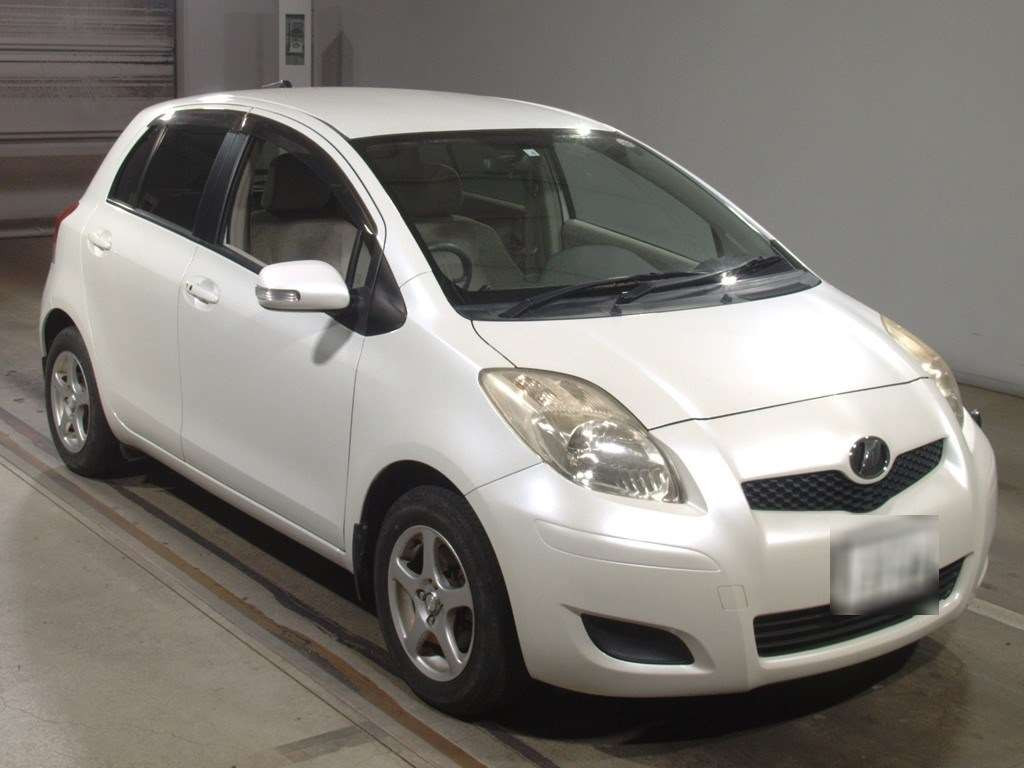 2008 Toyota Vitz SCP90[2]