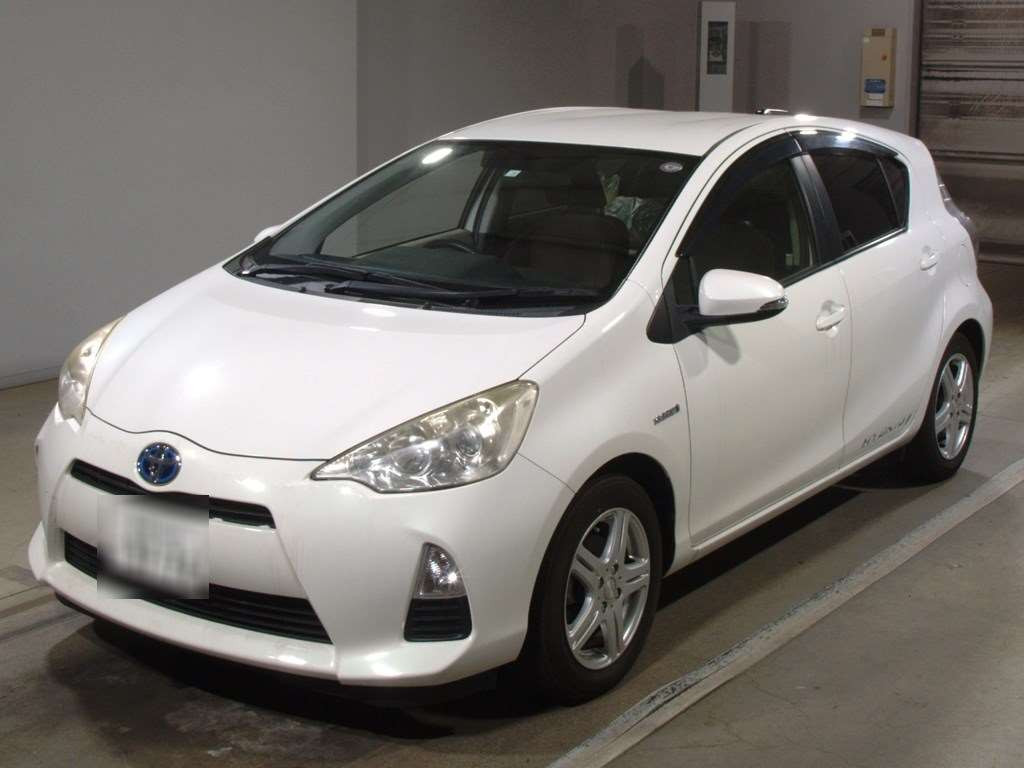 2012 Toyota Aqua NHP10[0]