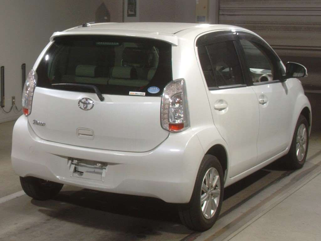 2015 Toyota Passo NGC30[1]