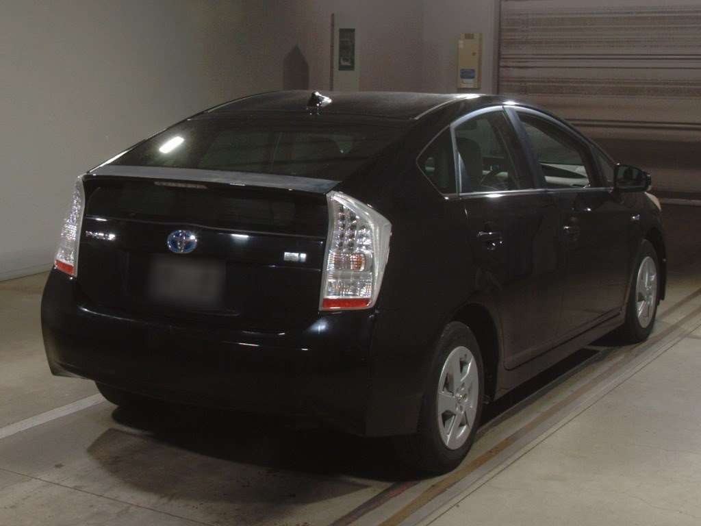 2010 Toyota Prius ZVW30[1]