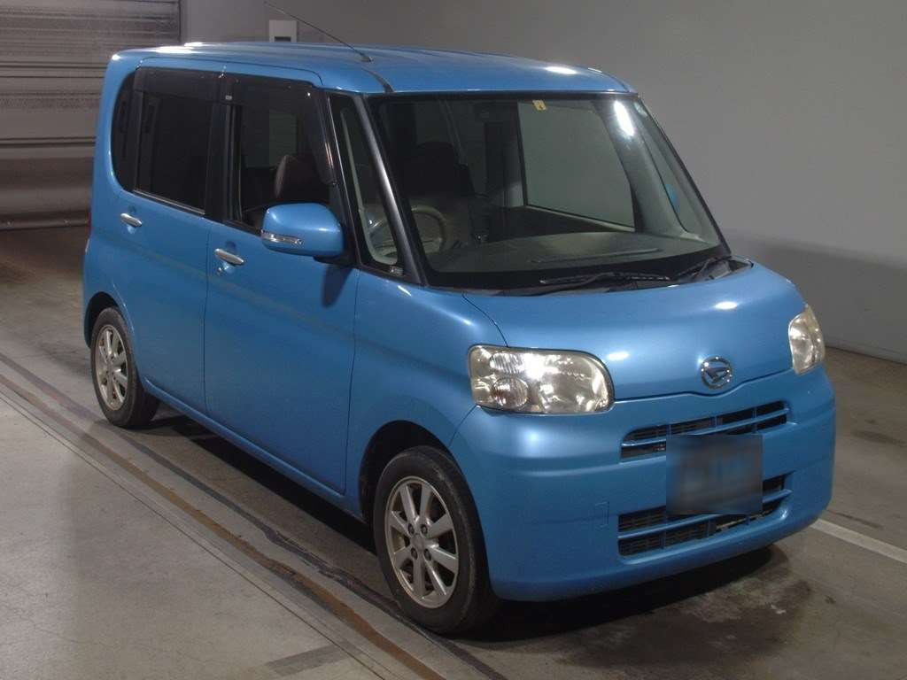 2010 Daihatsu Tanto L375S[2]