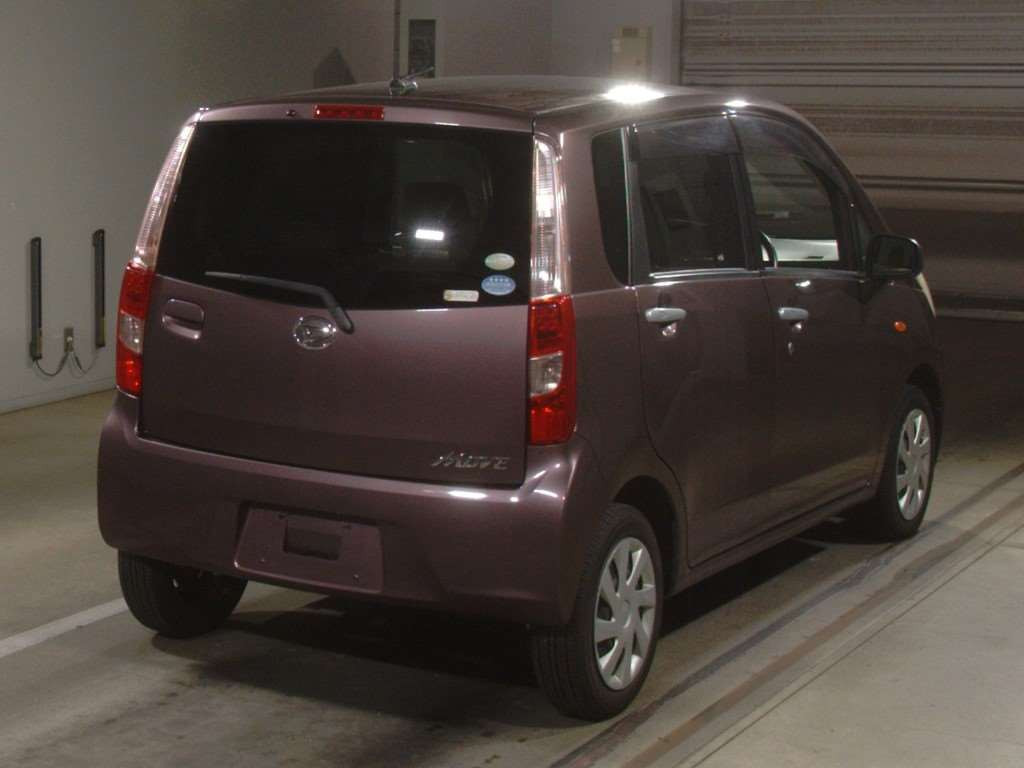 2011 Daihatsu Move LA100S[1]