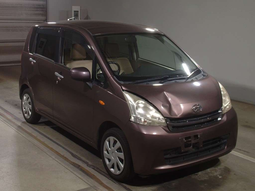 2011 Daihatsu Move LA100S[2]