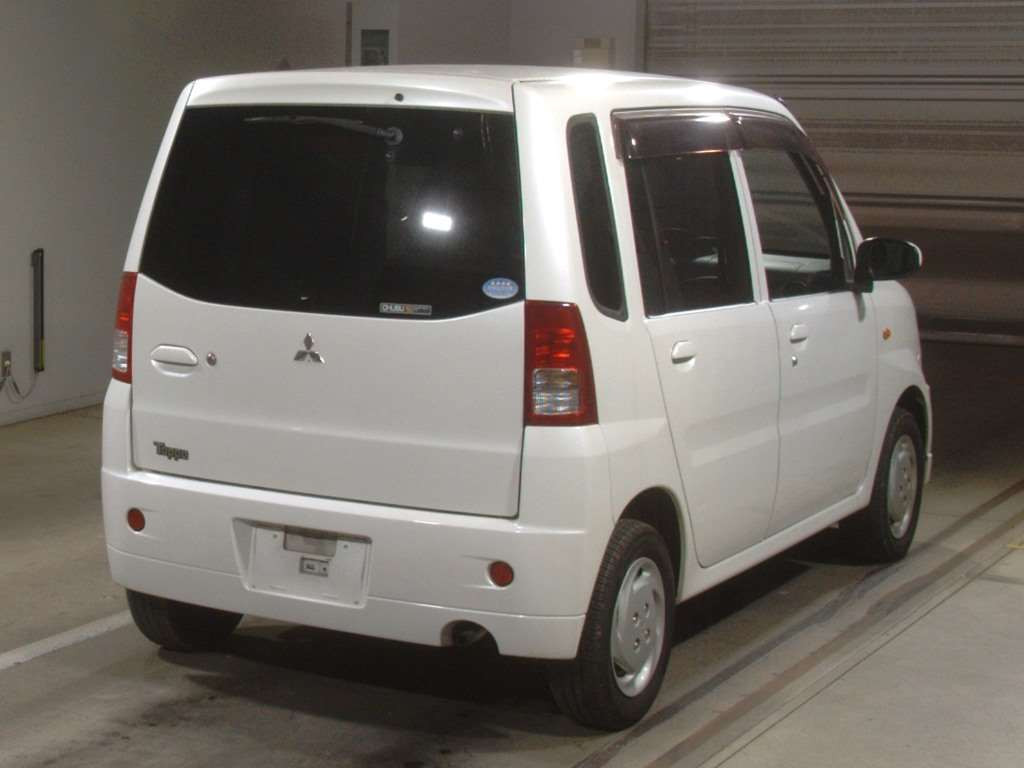 2012 Mitsubishi Toppo H82A[1]