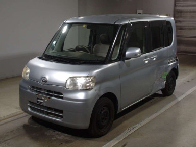 2011 Daihatsu Tanto