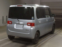 2011 Daihatsu Tanto