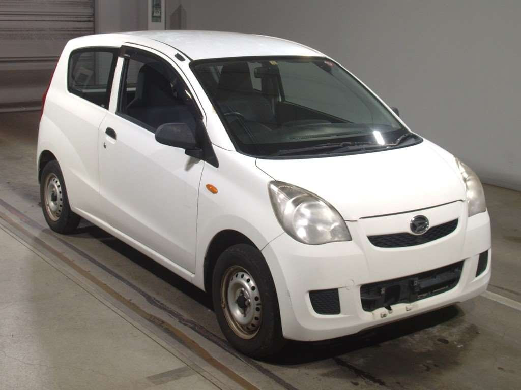 2016 Daihatsu Mira L275V[2]