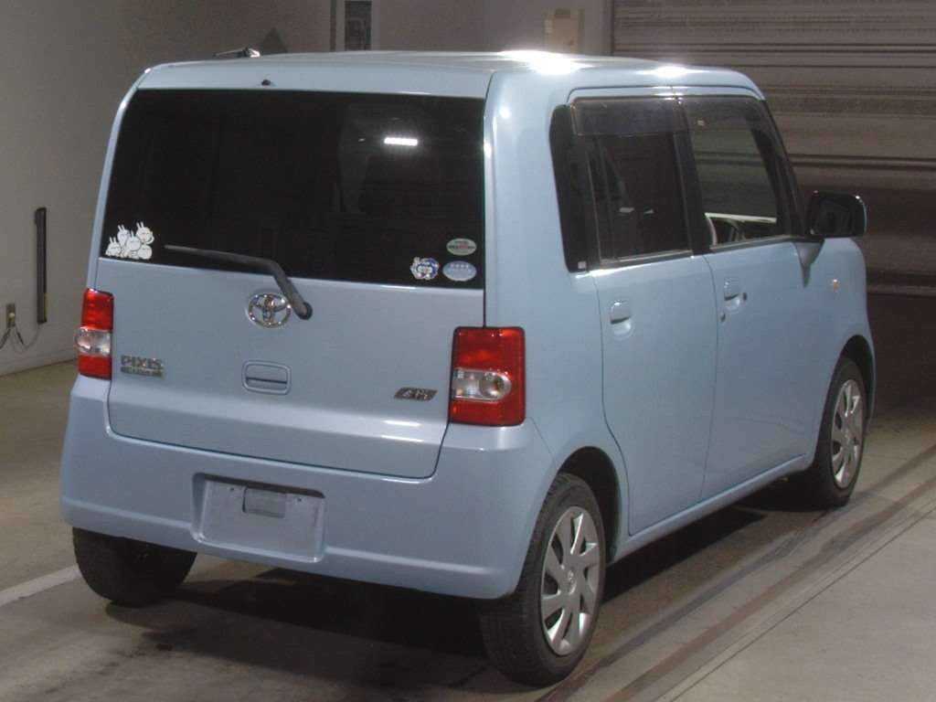 2014 Toyota Pixis Space L575A[1]