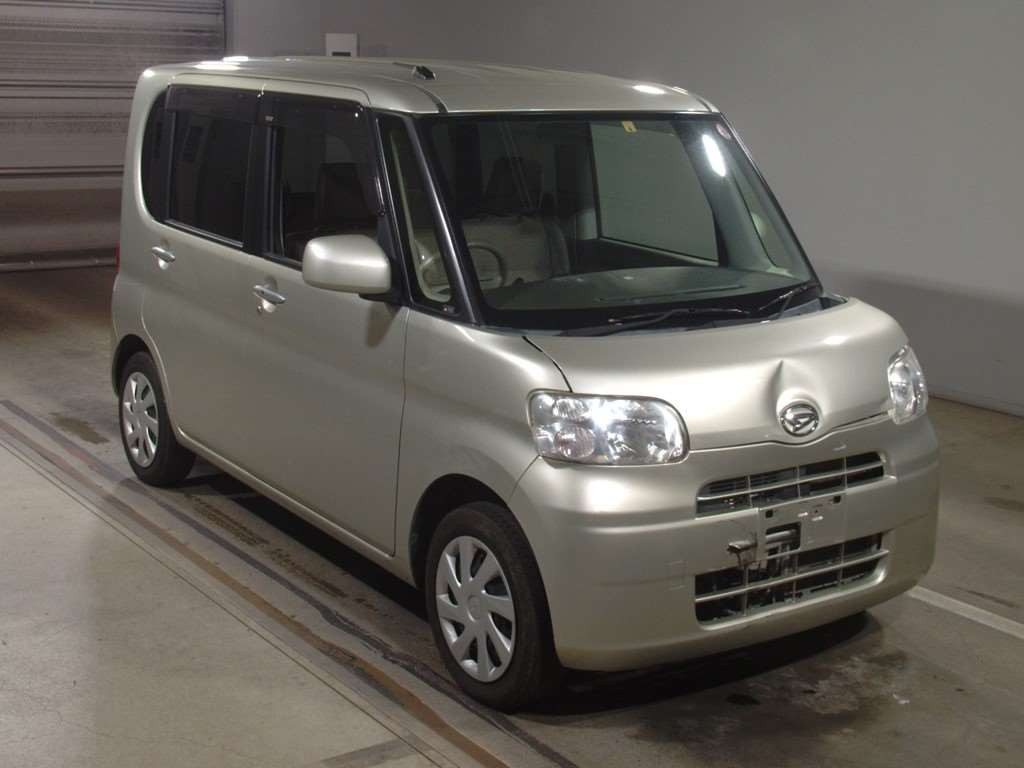 2012 Daihatsu Tanto L375S[2]