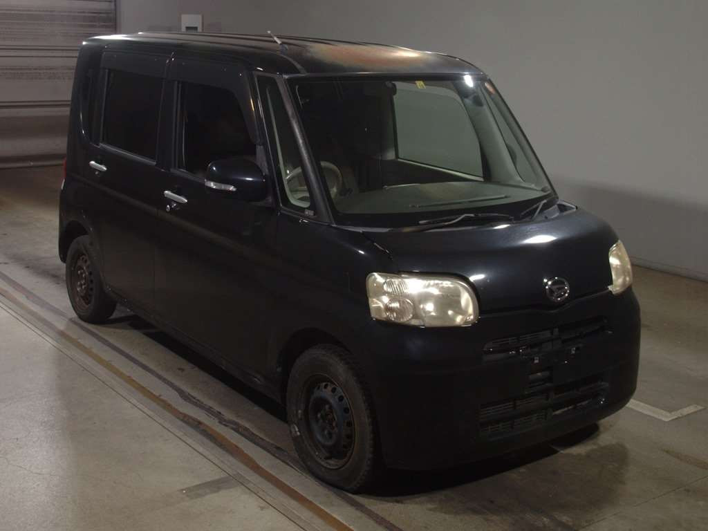 2010 Daihatsu Tanto L375S[2]