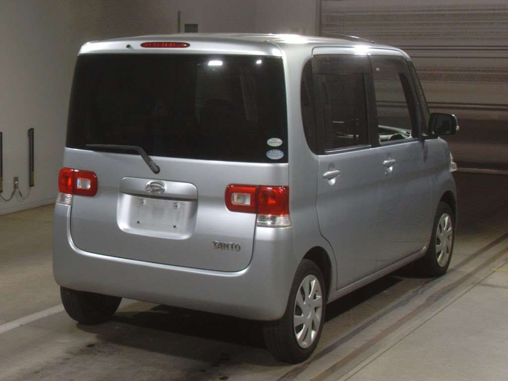 2011 Daihatsu Tanto L375S[1]