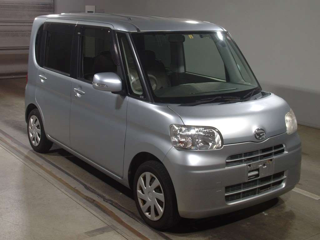 2011 Daihatsu Tanto L375S[2]