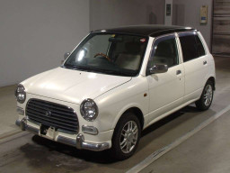 2001 Daihatsu Miragino