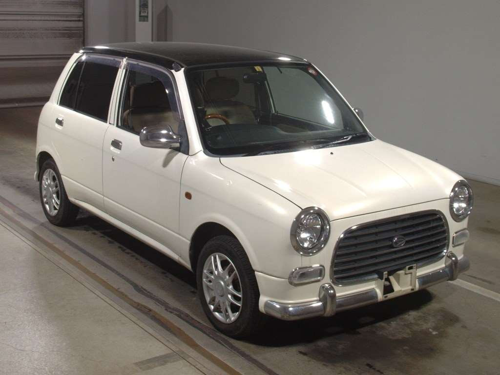 2001 Daihatsu Miragino L700S[2]