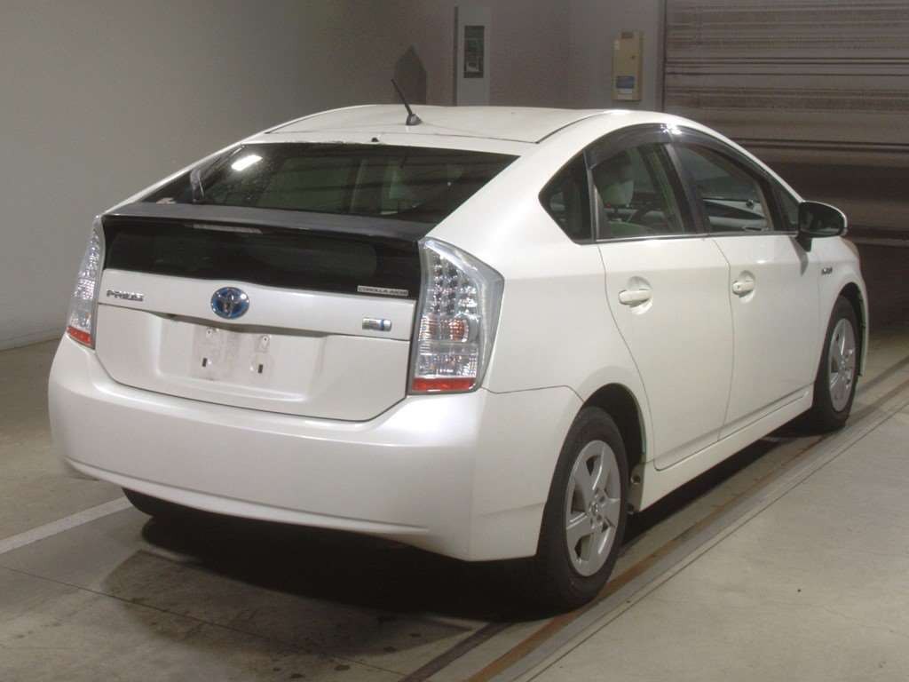 2011 Toyota Prius ZVW30[1]