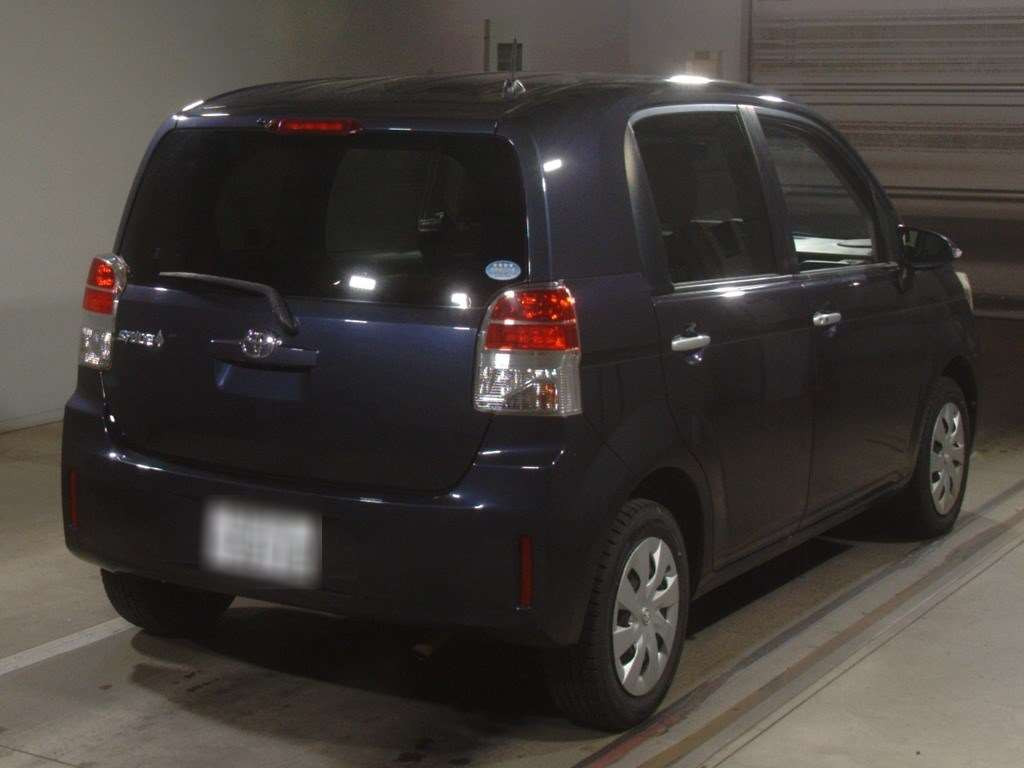 2012 Toyota Spade NCP145[1]