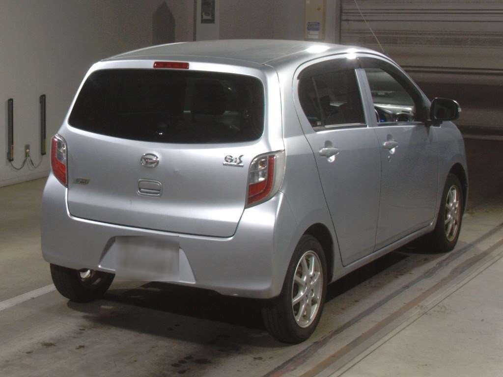 2011 Daihatsu Mira es LA300S[1]