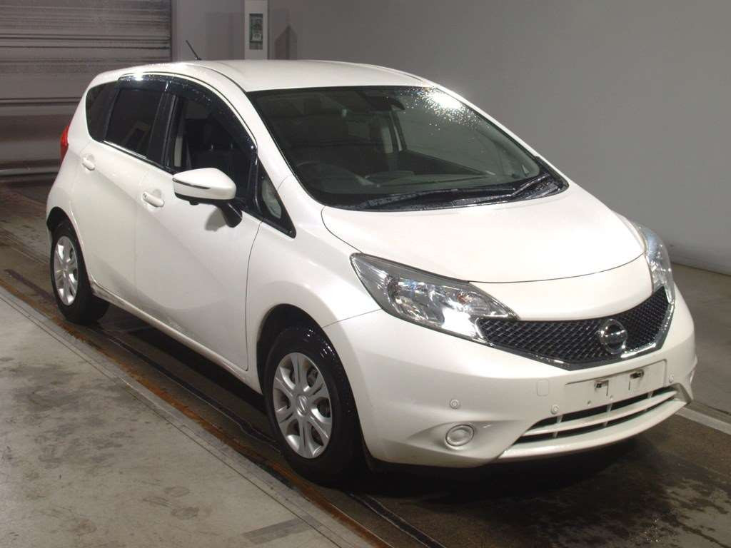 2015 Nissan Note E12[2]