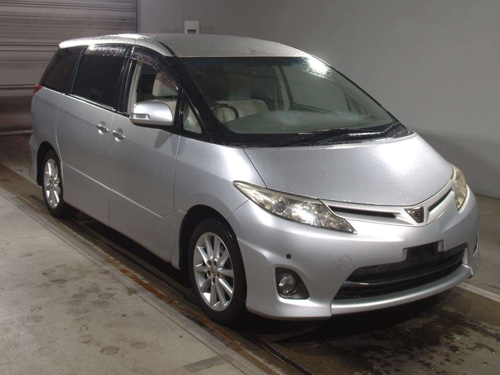 2009 Toyota Estima ACR50W[2]