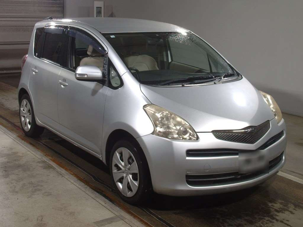 2008 Toyota Ractis SCP100[2]