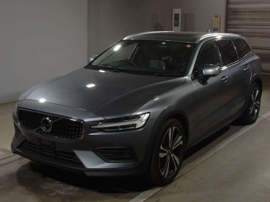 2019 Volvo V60 ZB420[0]