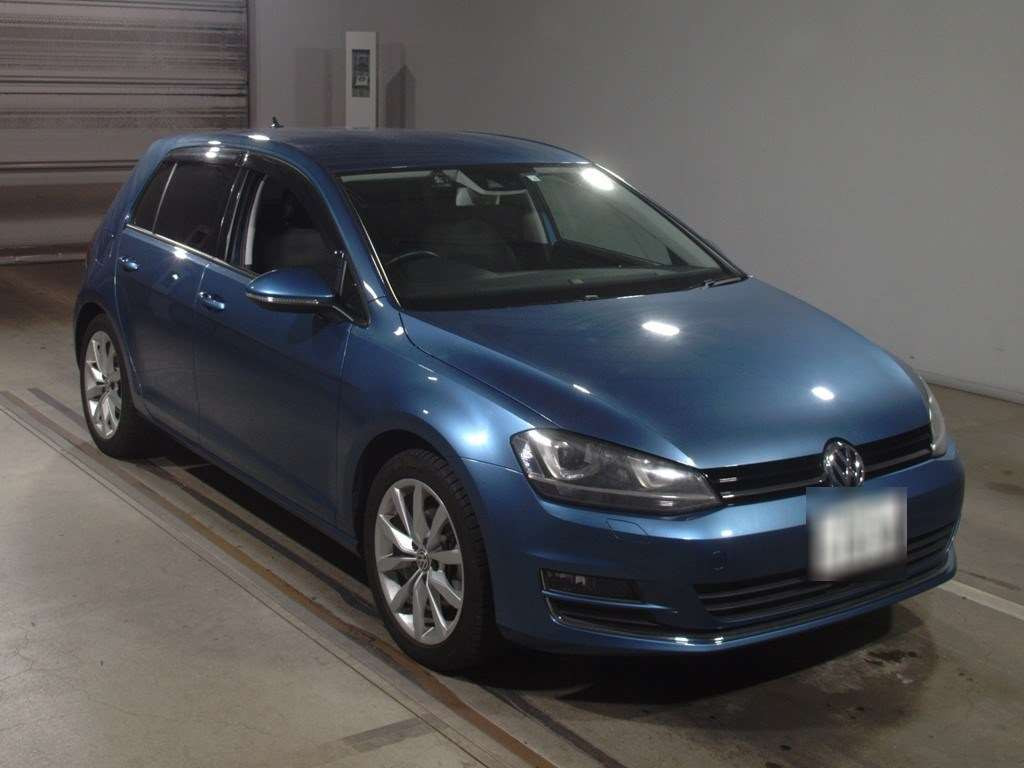 2014 Volkswagen Golf AUCPT[2]