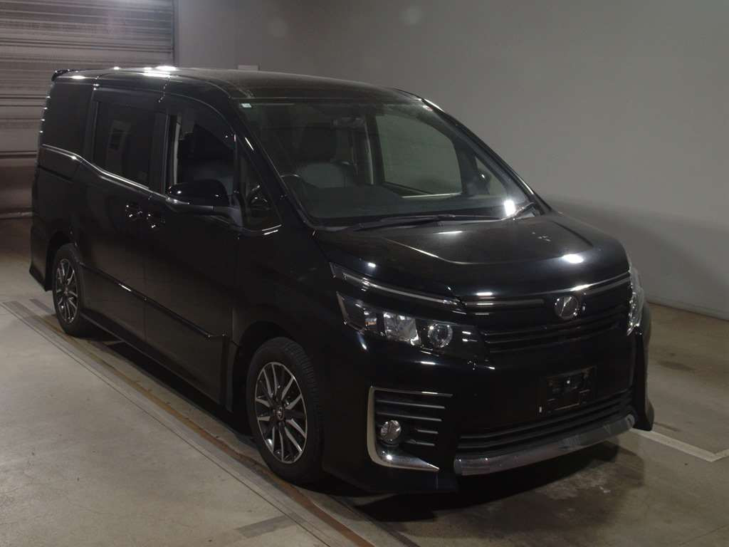 2014 Toyota Voxy ZRR80W[2]