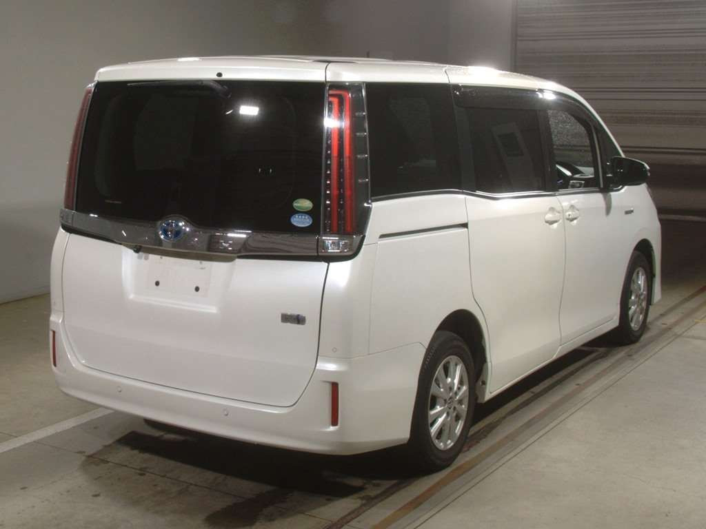 2019 Toyota Noah ZWR80G[1]