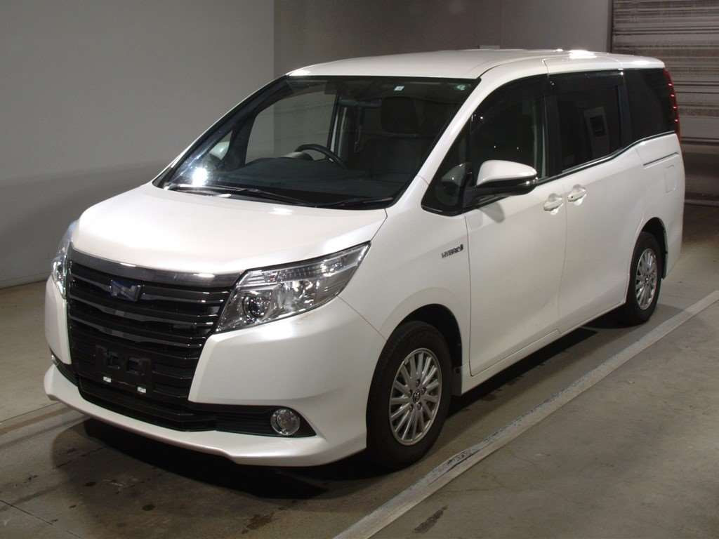 2014 Toyota Noah ZWR80G[0]