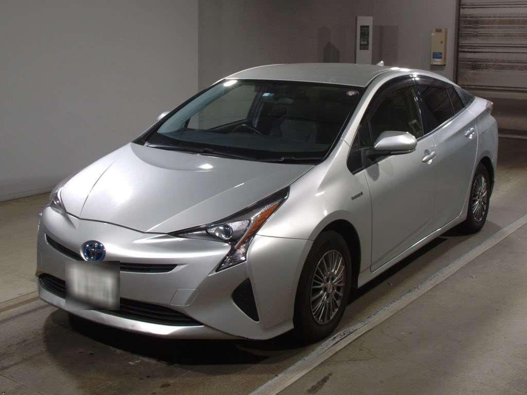 2016 Toyota Prius ZVW55[0]