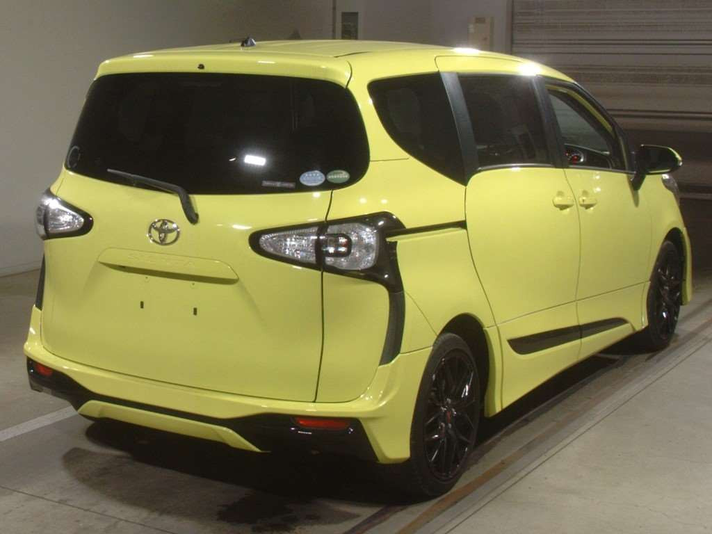 2017 Toyota Sienta NSP170G[1]