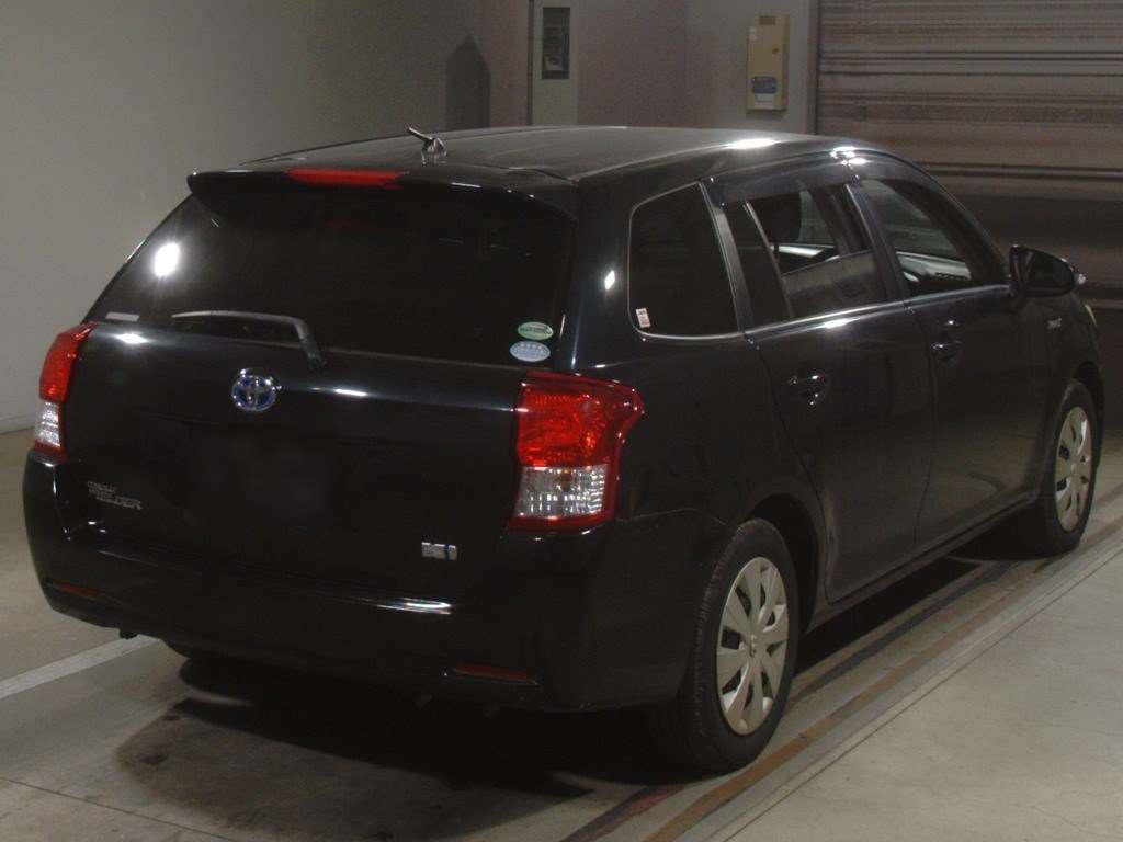 2014 Toyota Corolla Fielder NKE165G[1]