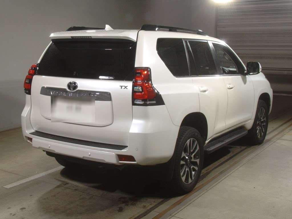 2022 Toyota Land Cruiser Prado GDJ150W[1]