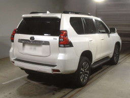 2022 Toyota Land Cruiser Prado