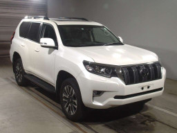 2022 Toyota Land Cruiser Prado