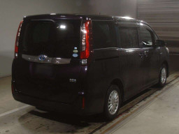 2014 Toyota Noah