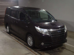 2014 Toyota Noah