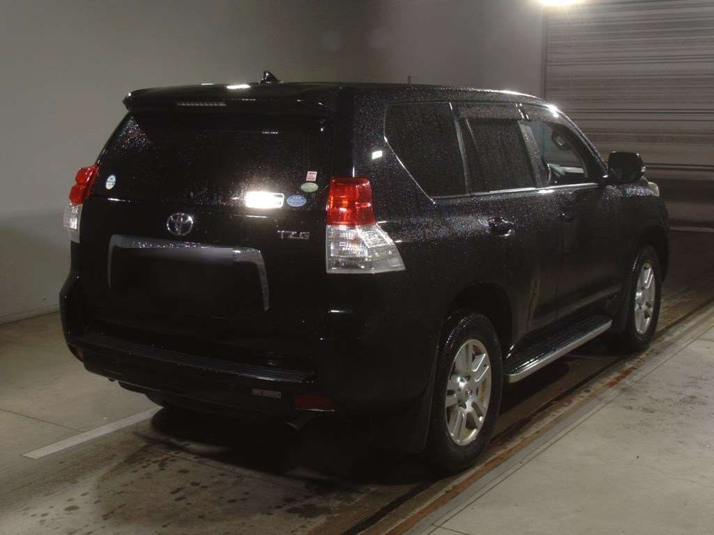 2011 Toyota Land Cruiser Prado GRJ151W[1]