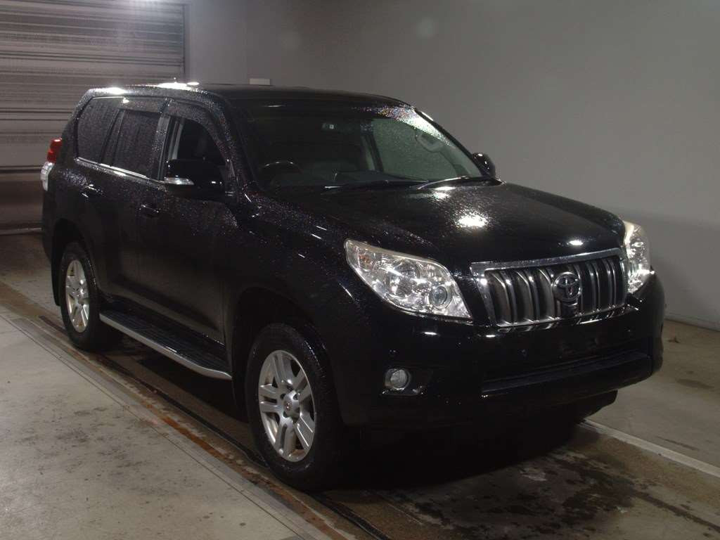 2011 Toyota Land Cruiser Prado GRJ151W[2]