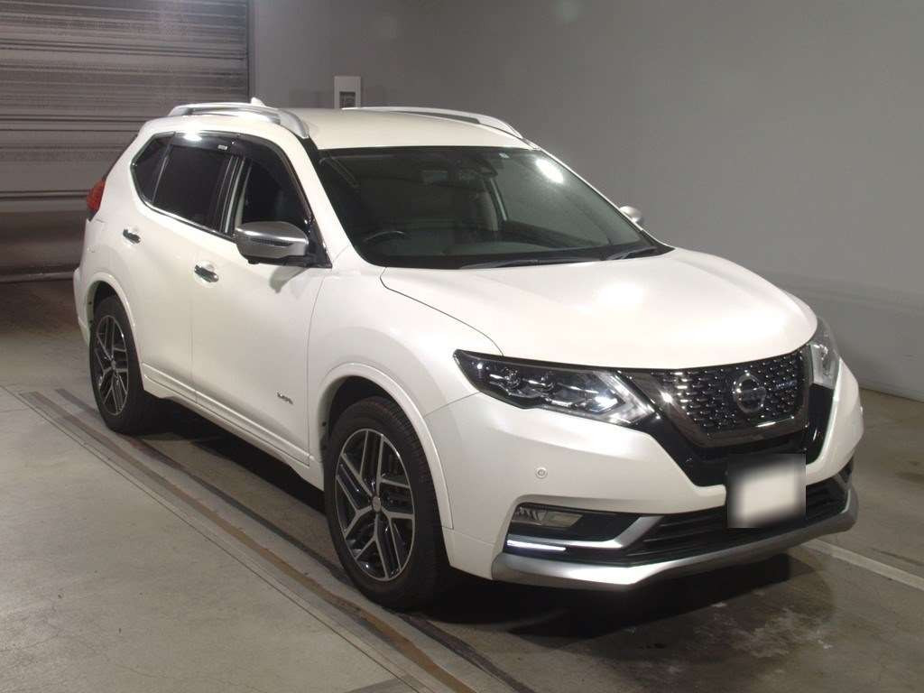 2019 Nissan X-Trail HT32[2]