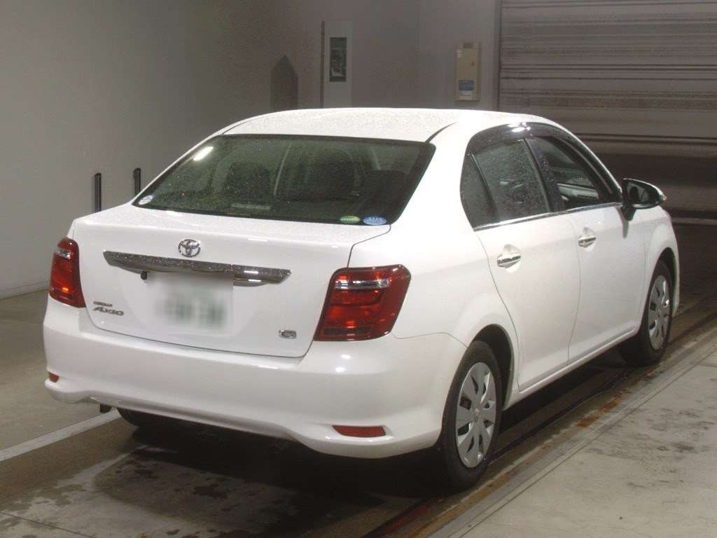 2016 Toyota Corolla Axio NRE161[1]