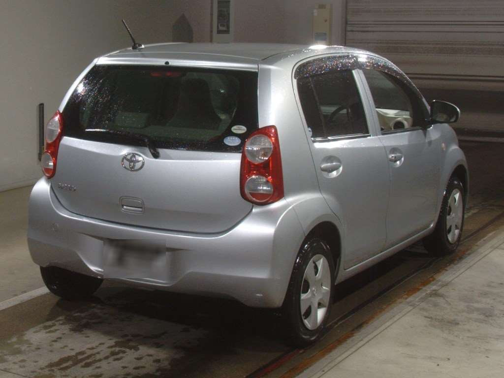 2011 Toyota Passo NGC30[1]