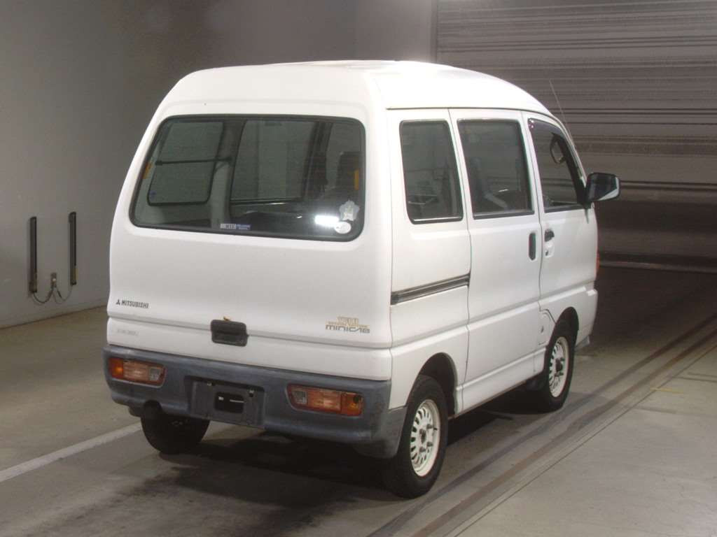 1996 Mitsubishi Minicab Van U41V[1]