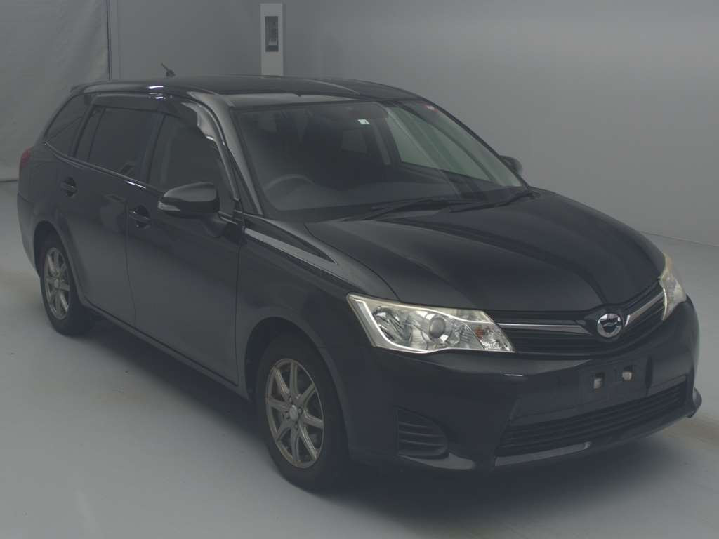 2014 Toyota Corolla Fielder NZE161G[2]