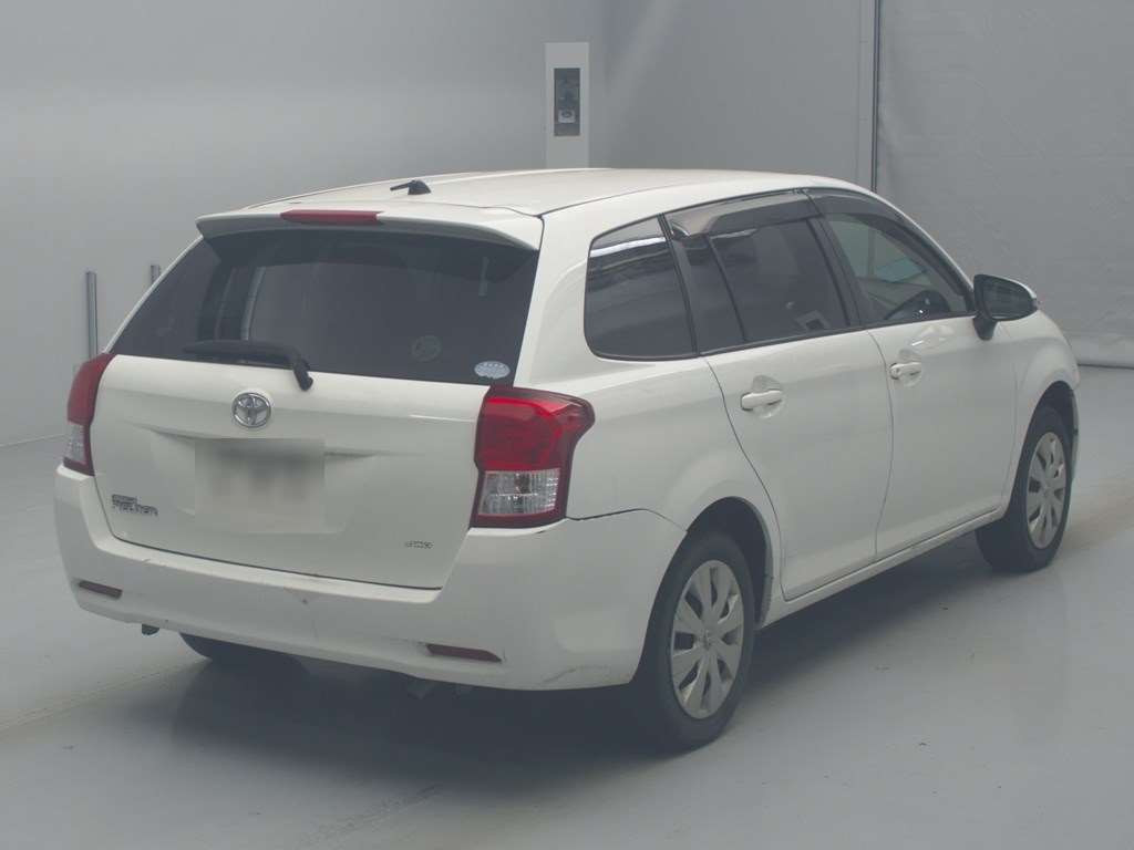 2014 Toyota Corolla Fielder NZE164G[1]