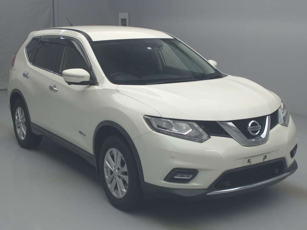 2016 Nissan X-Trail HNT32[2]