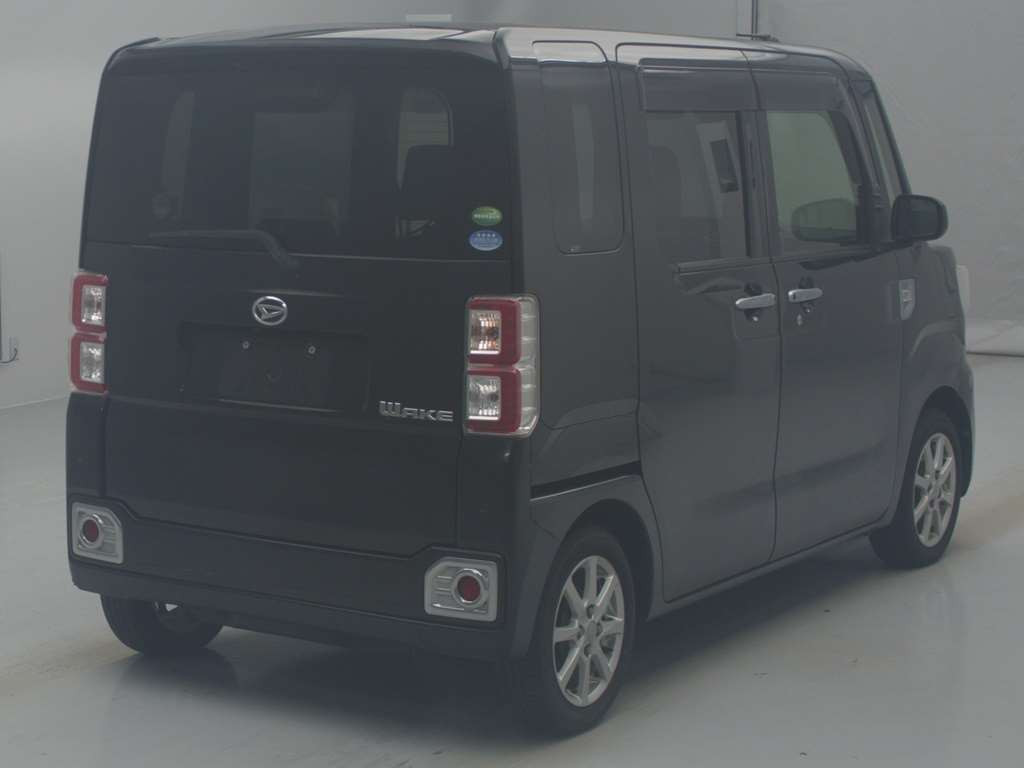 2018 Daihatsu Wake LA700S[1]