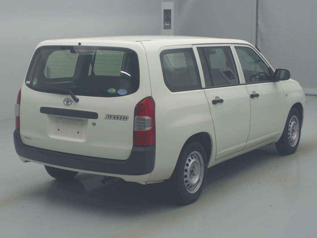 2018 Toyota Succeed NCP160V[1]