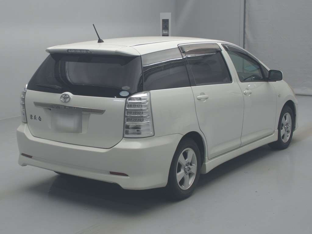 2007 Toyota Wish ZNE10G[1]