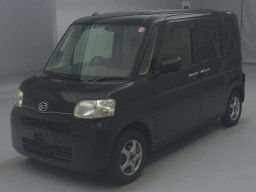 2012 Daihatsu Tanto